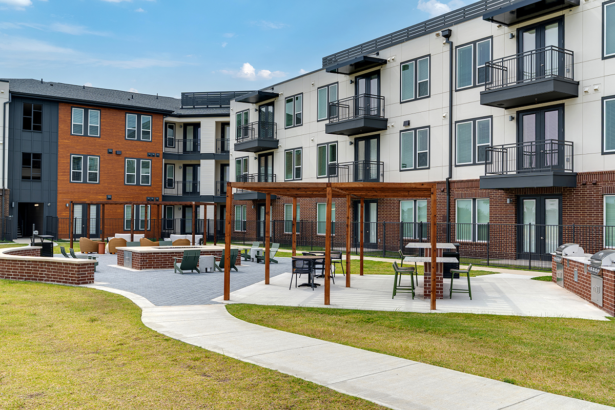 rylan at gateway apartment building that was built by bbl building company