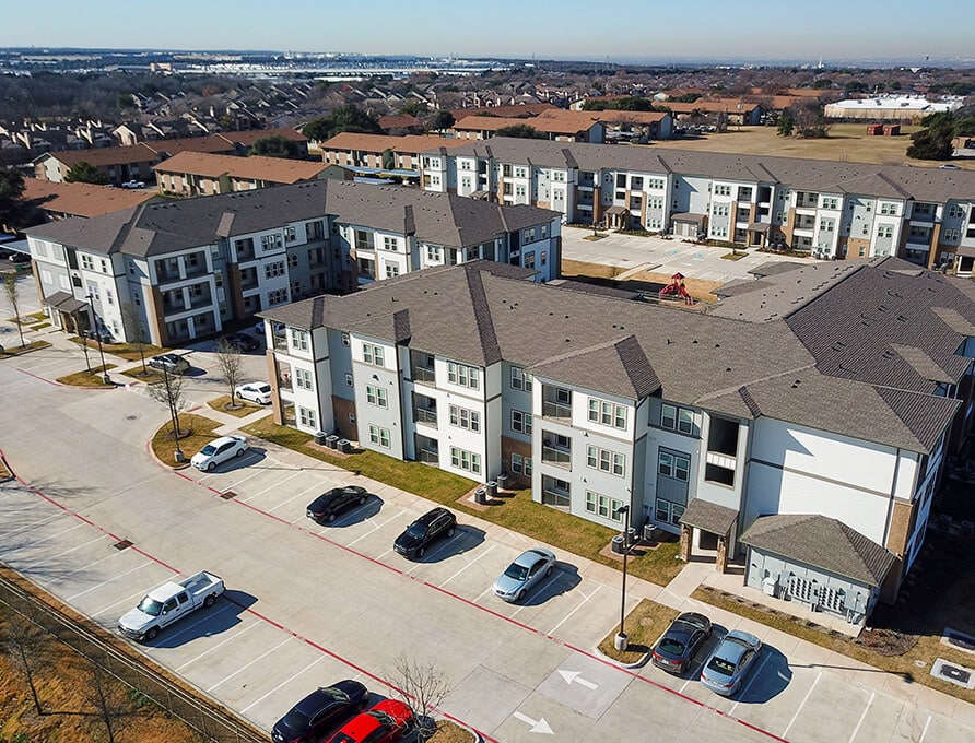 Project Highlights Markets - Crest at Illinois